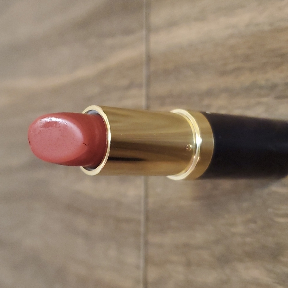 Estee Lauder #112 Culture Clash